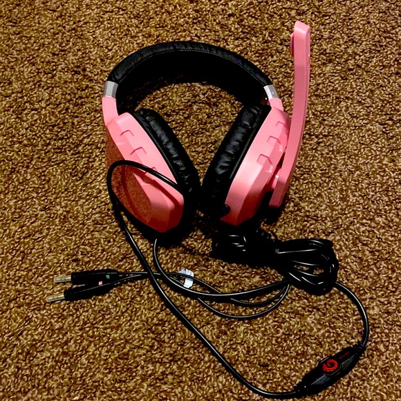 Pink senicc gaming headphones - Picture 1 of 3